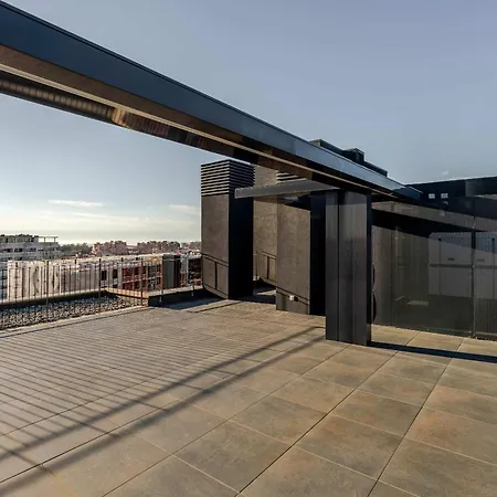 Appartamento Open Living With Pool & Garage By Hostwise *